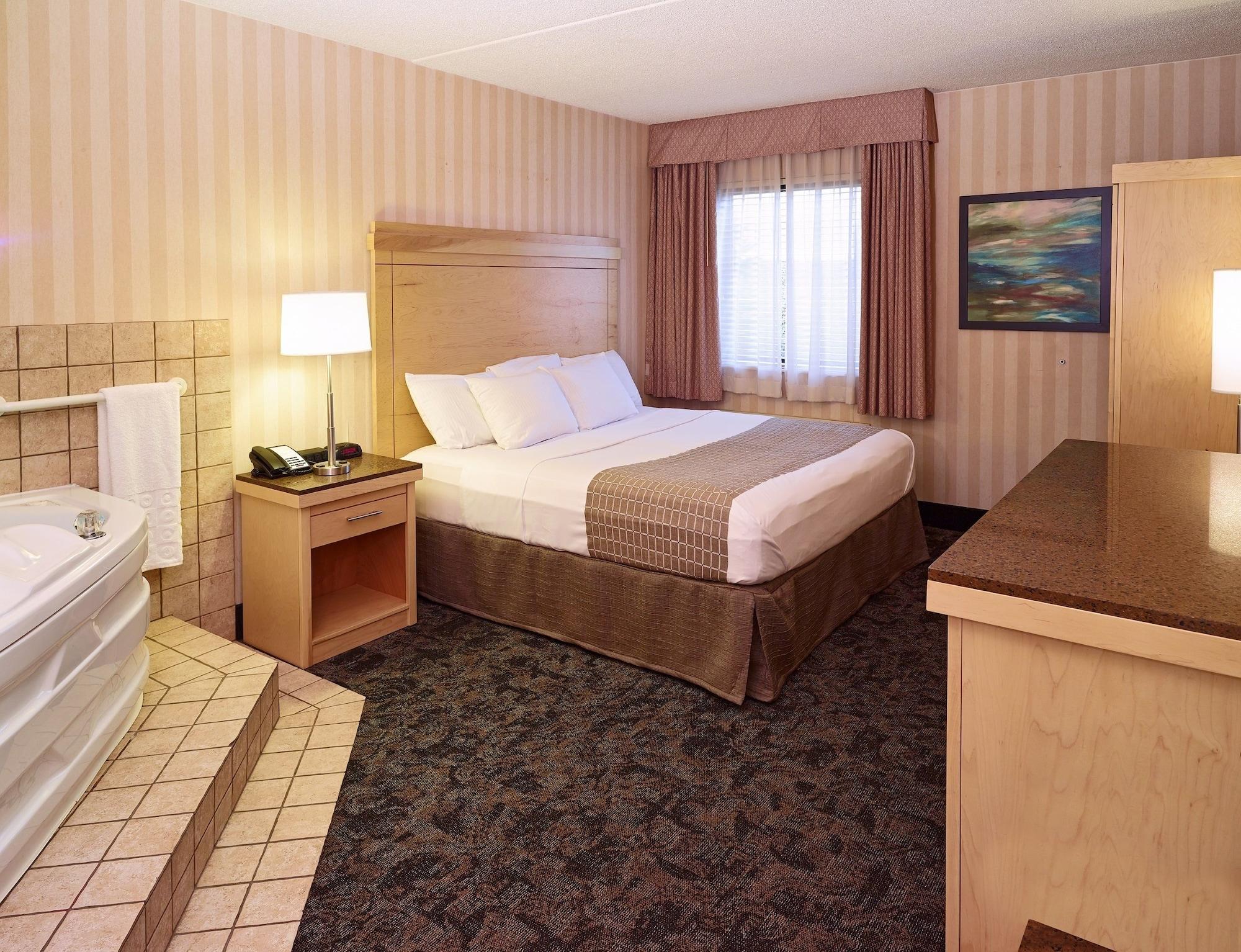 Livinn Hotel Cincinnati North/ Шаронвилл Экстерьер фото